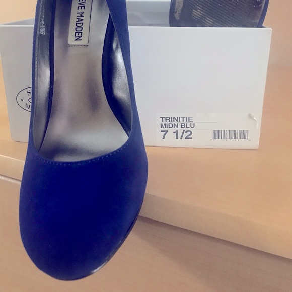 Steve Madden Round Toe Heels - Picture 5 of 5